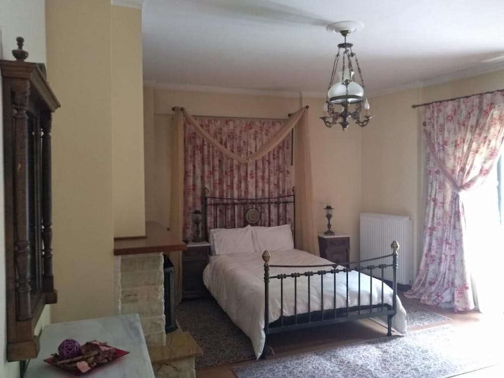 Aristarchos Lodge