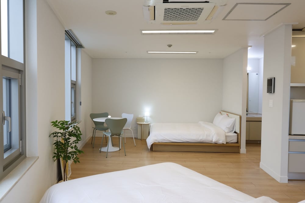 hotel room