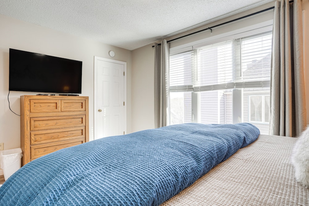Modern Townhome at Wintergreen Resort