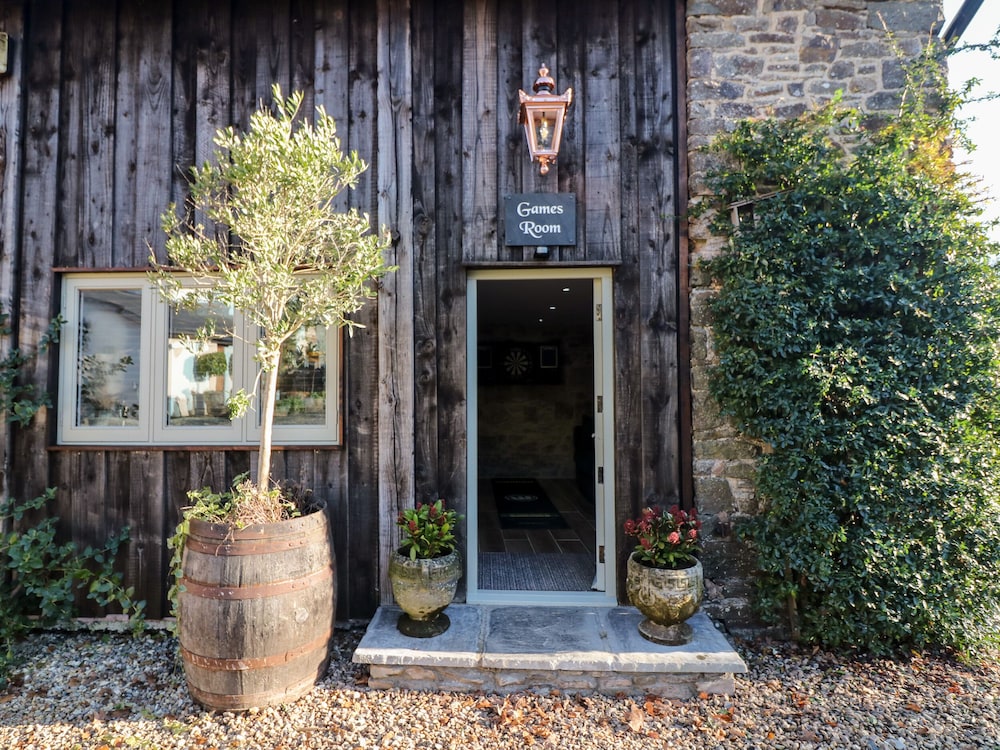 Orchard Retreat