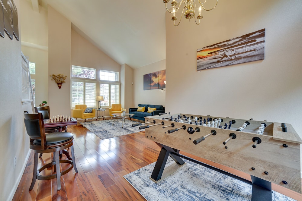 Reno Vacations - Spacious Reno Home w/ Deck 1 Mi to Downtown! - Property Image 5