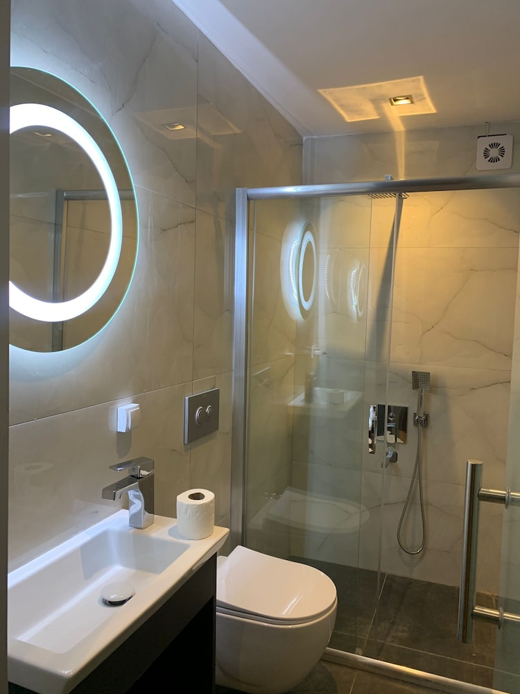 Ferah Hotel - Property Image 1