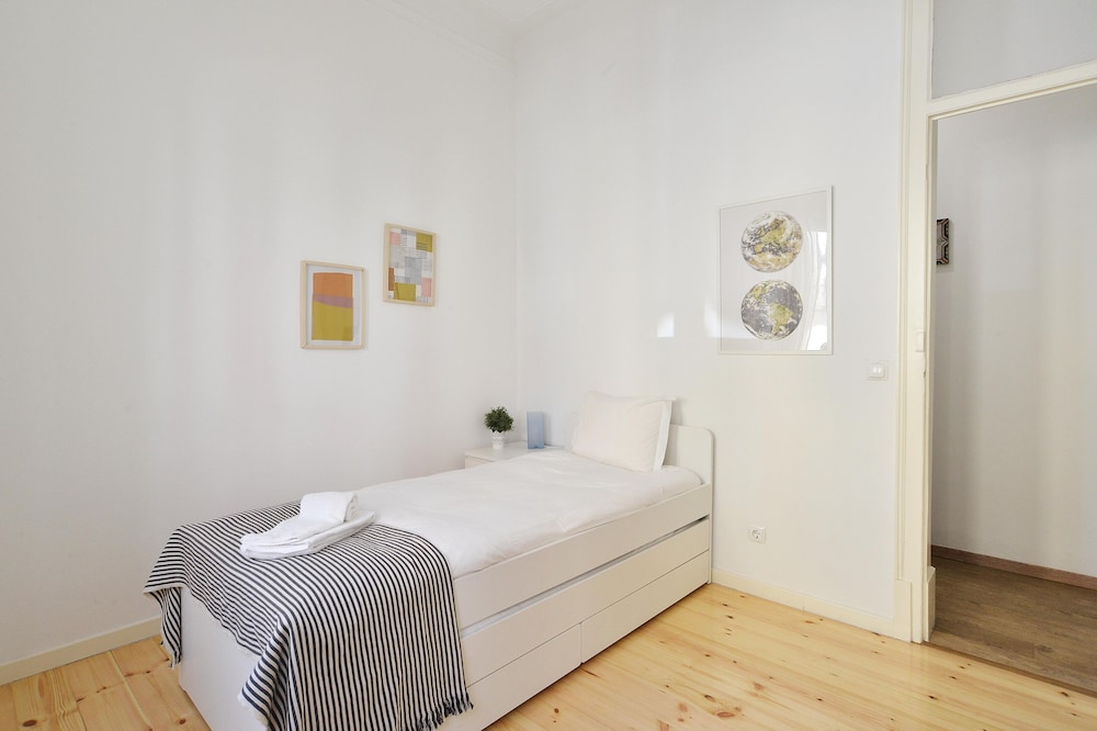 Amazing Grace Apartment view 5