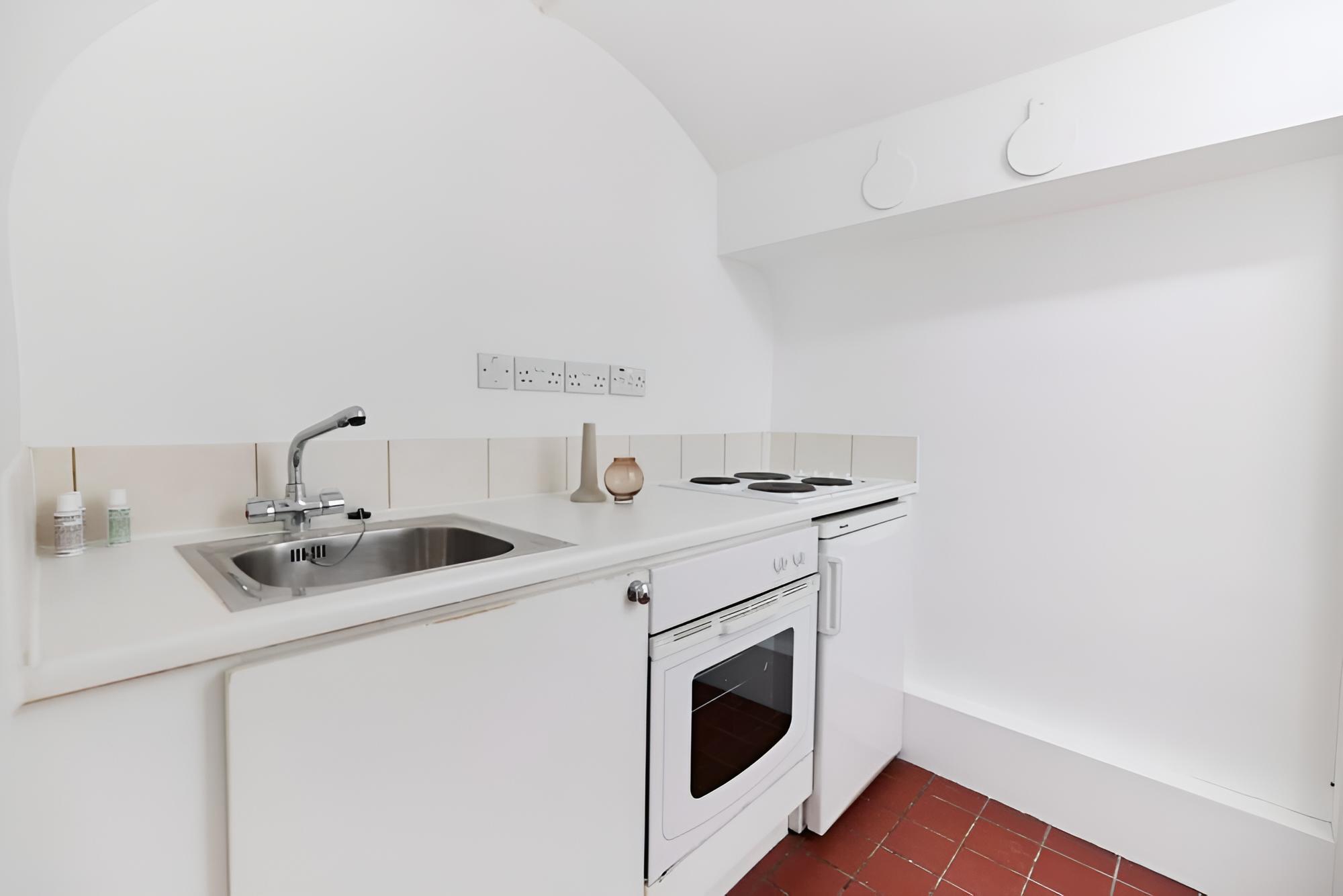 The Kensington Chelsea Escape - Stunning 5bdr With Patio Terrace