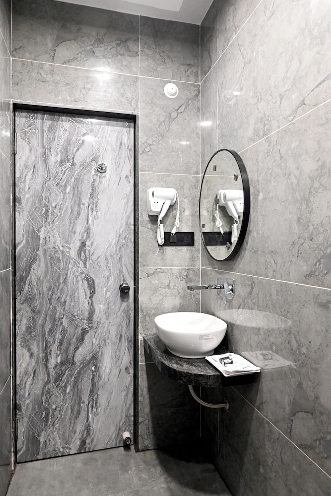 Hotel Shri Vinayak