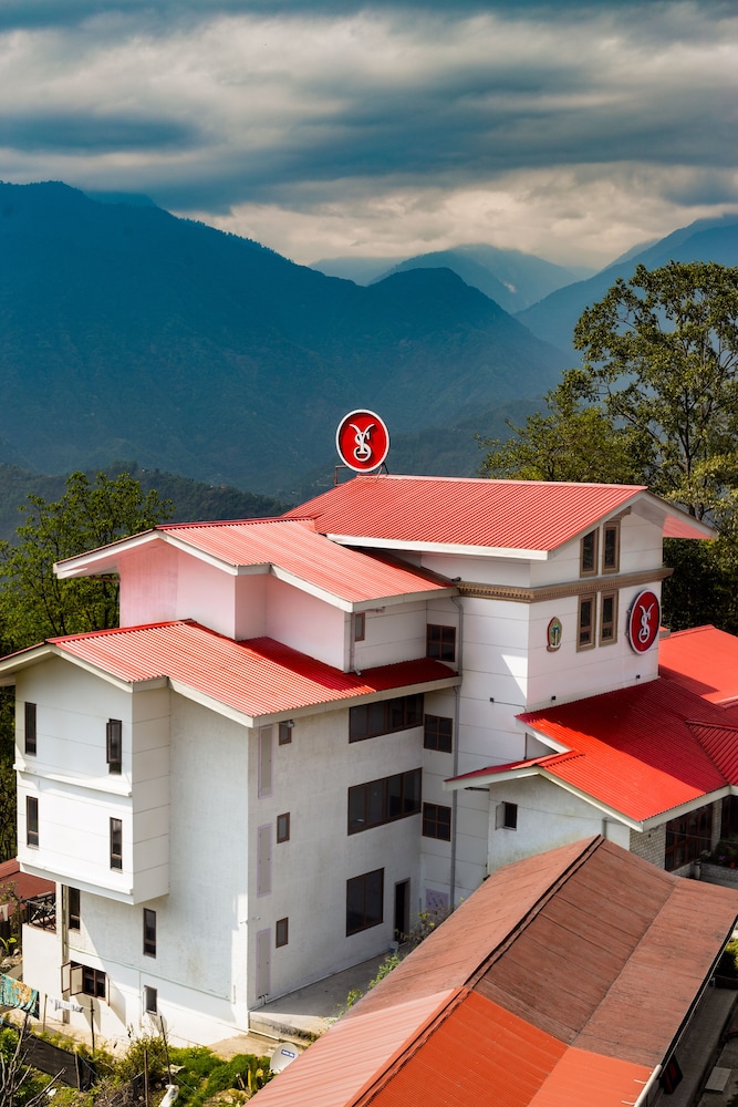 Yashshree Pelling Chekhim Retreat