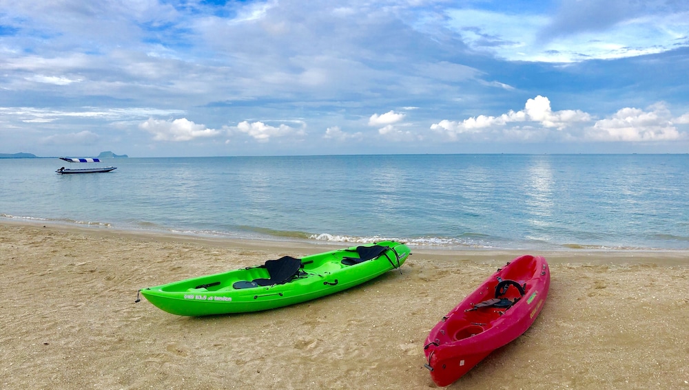 Dolphin Bay Beach Resort