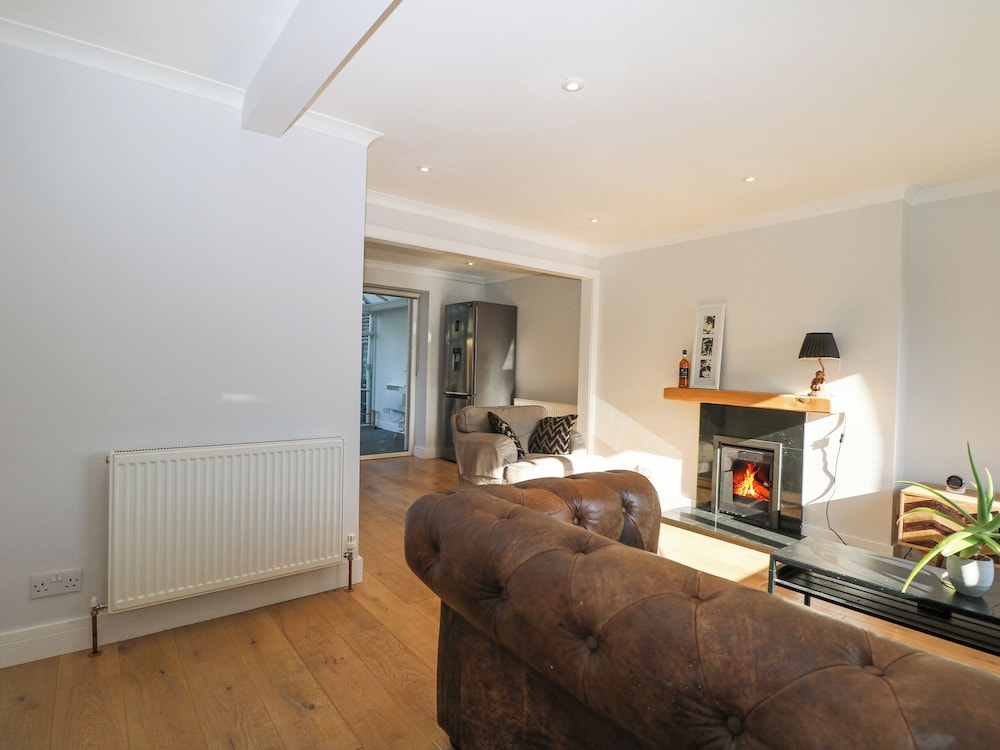 7 Daltons Place