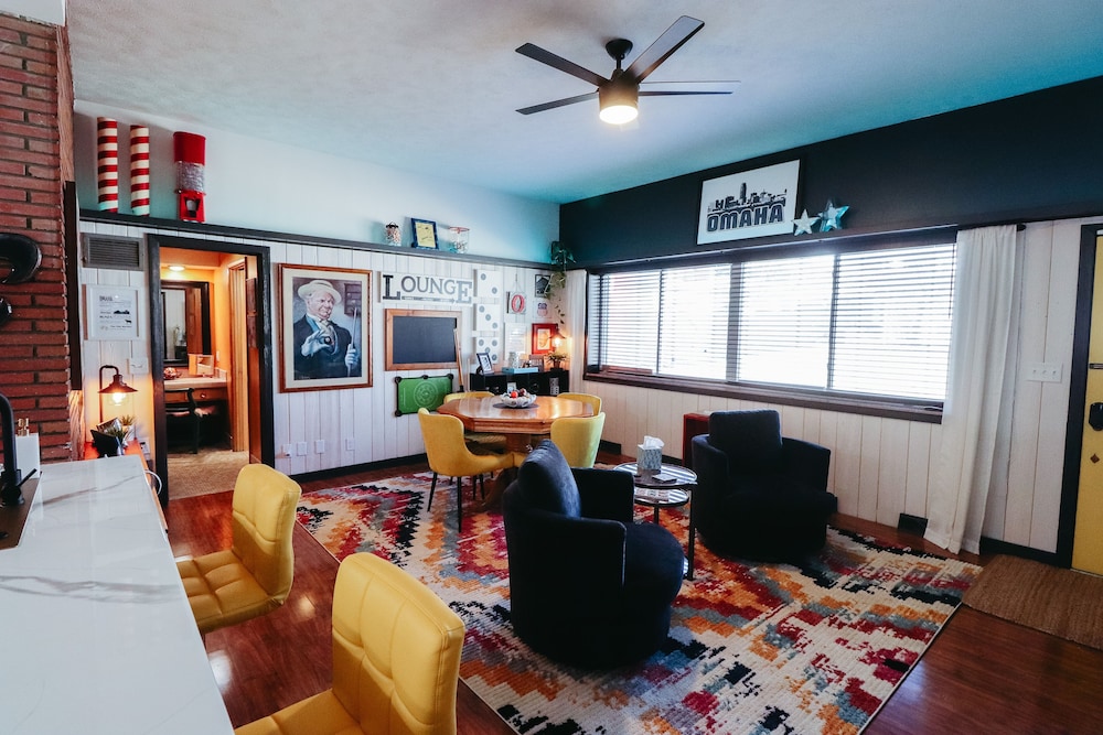 Omaha Vacations - Charming Omaha Retreat - Near Zoo Downtown 3 Bedroom Home by RedAwning - Property Image 74