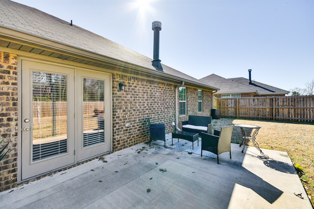 Prattville Home w/ Fire Pit - 2 Mi to Downtown! view 2