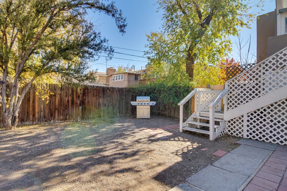 Albuquerque Vacations - Silver Hill Apartment Near UNM Campus! - Property Image 6