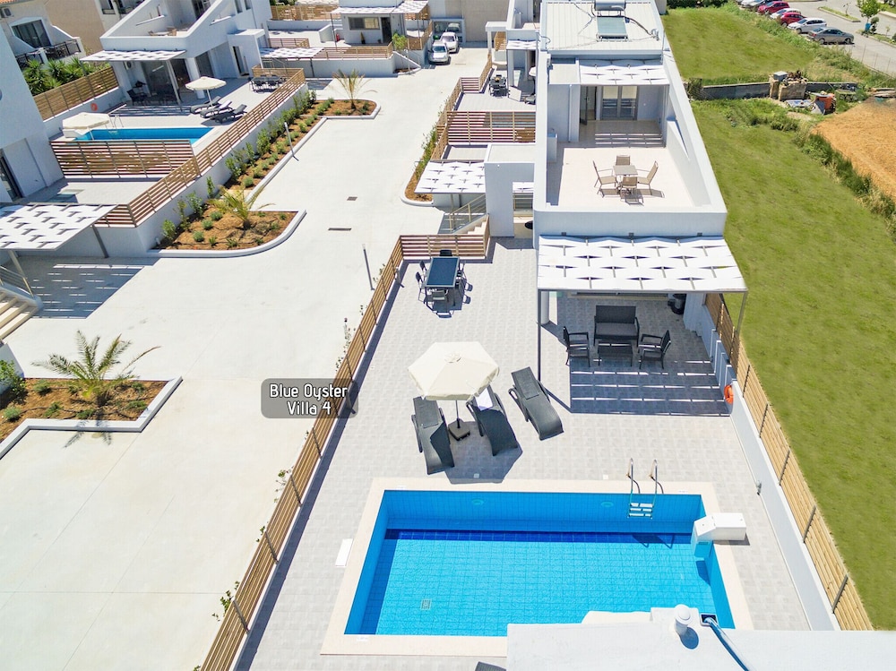 Blue Oyster Beach Villas