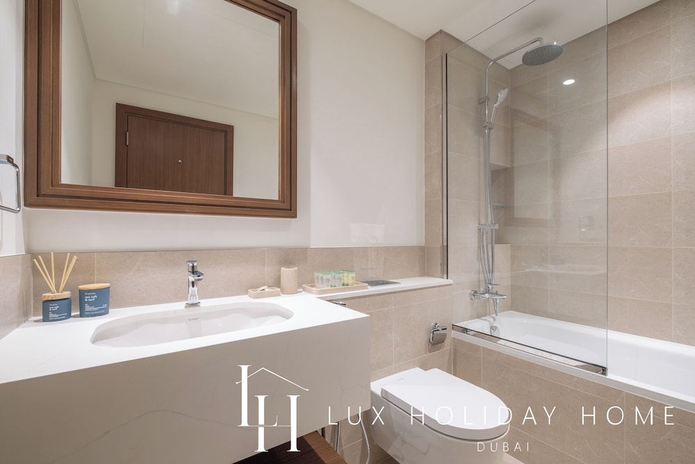 LUX  The Palace Residence Suite 2