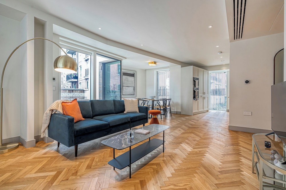 Luxury flats near Big Ben and London Eye