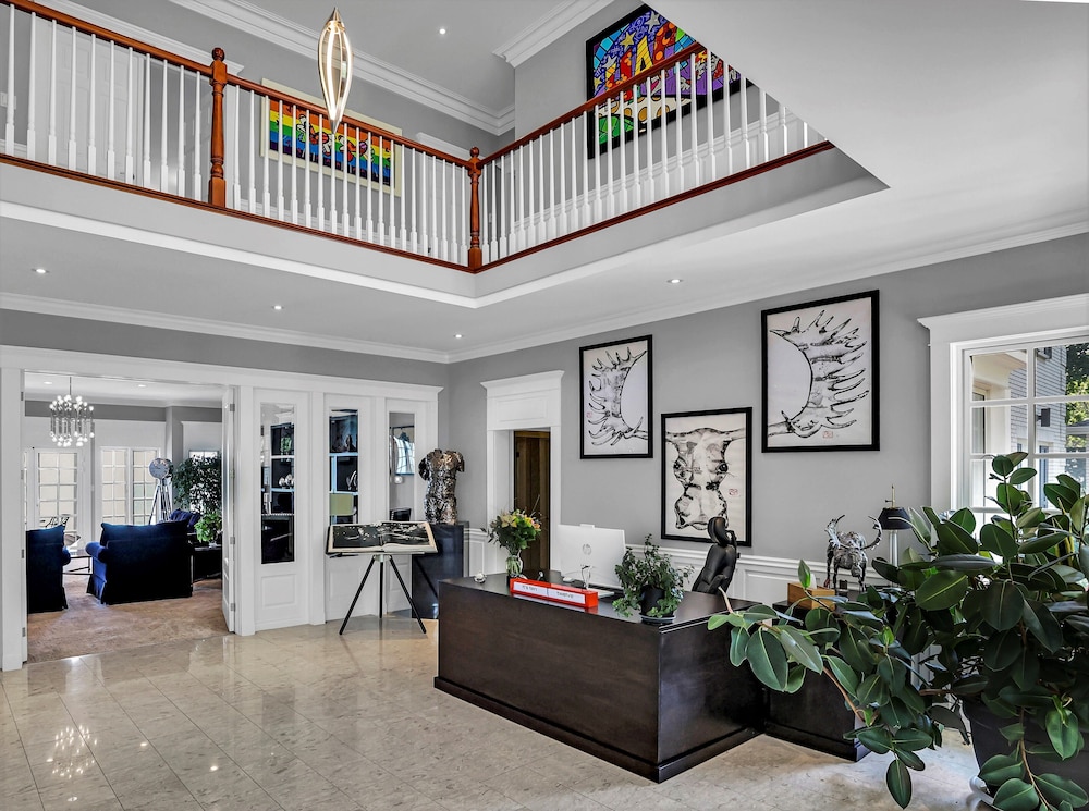 Somerset Bed and Breakfast - Image 2