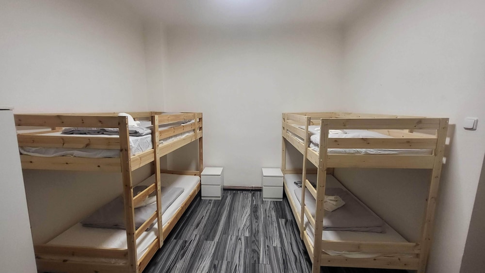 Small Apartment for Groups in City Centre