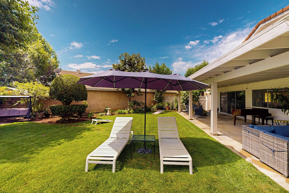 4BR Dog-friendly Home w/ Pool, Spa, Grill & A/C