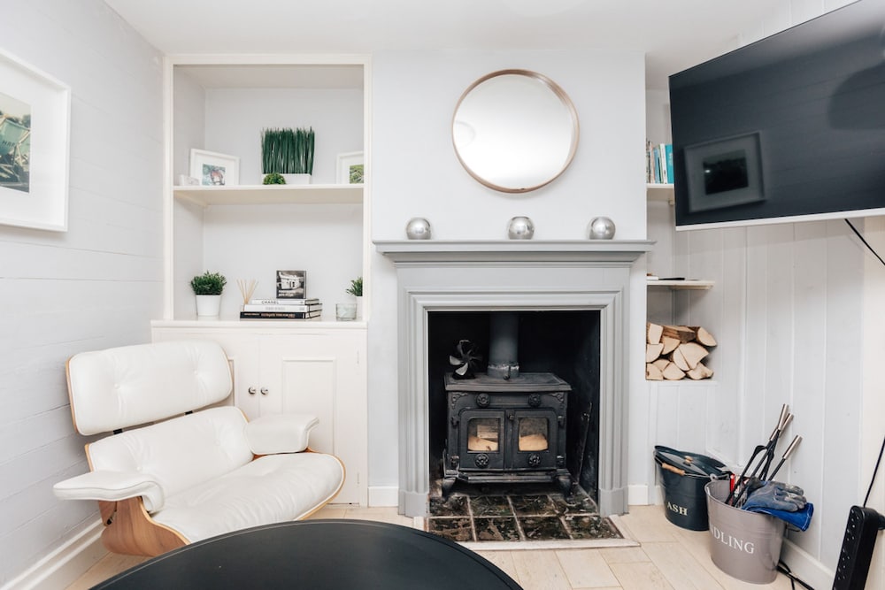 Mills Cottage - From 125 Per Night