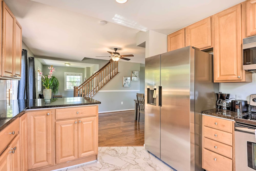 Sunny Glen Burnie Home - On-site Water Access - Property Image 25