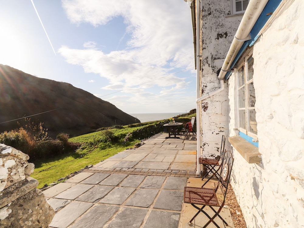Dolwylan Cottage