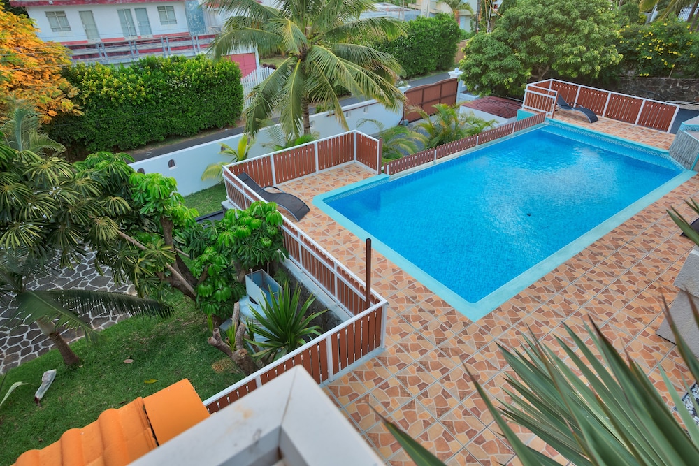 Hibiscus Villa