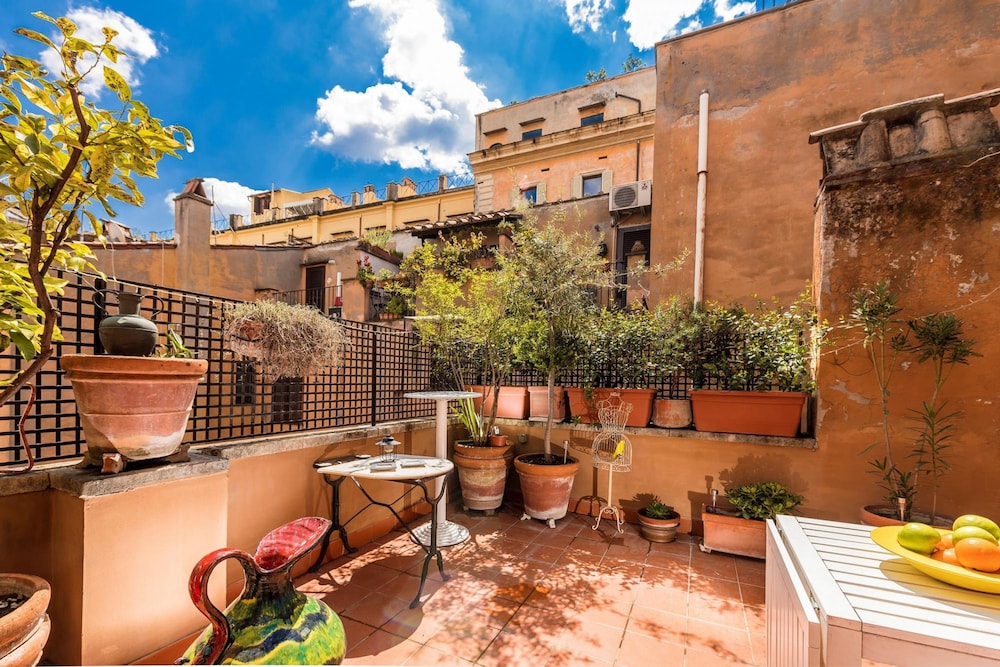 Chiara in Pantheon Apartment With Terrace