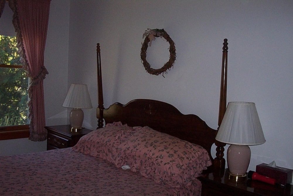 Chesapeake Inn of Lenox