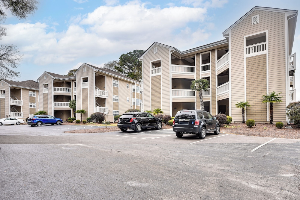 Golfer's Oasis 1 Mi to Ocean: River Creek II Condo