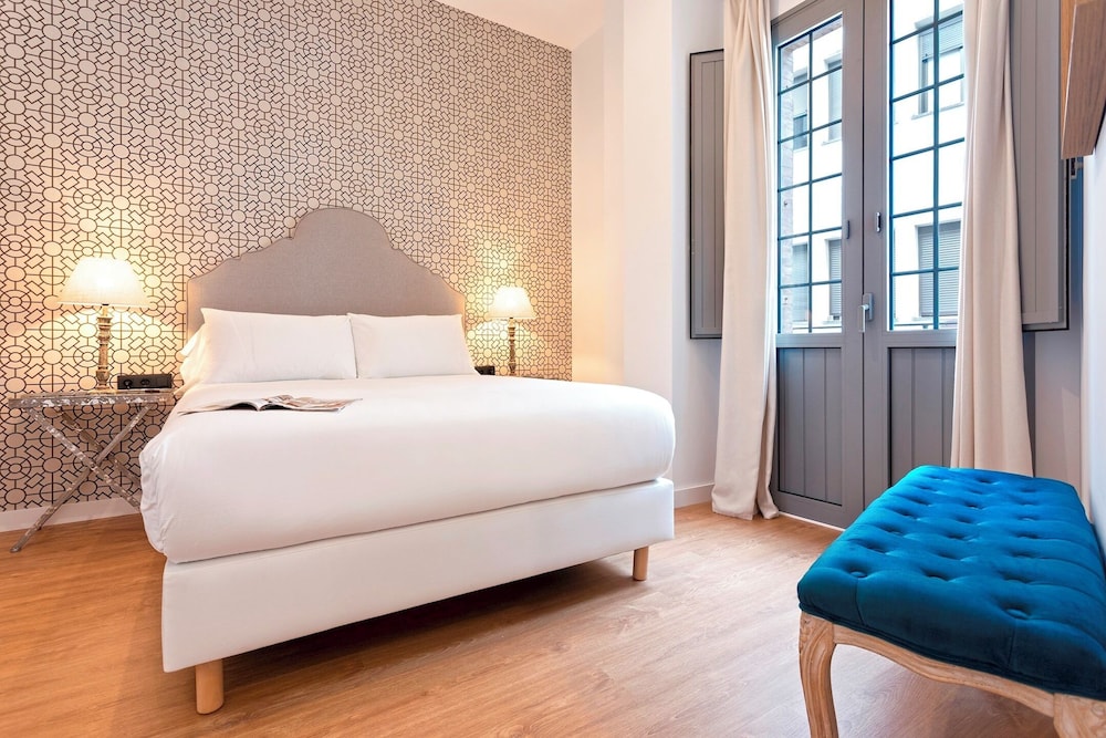 Genteel Home Goyeneta