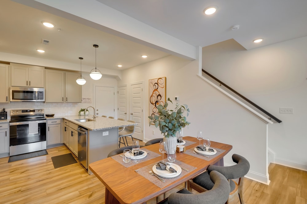 Modern Downtown Apt w/ Balcony in Wake Forest!