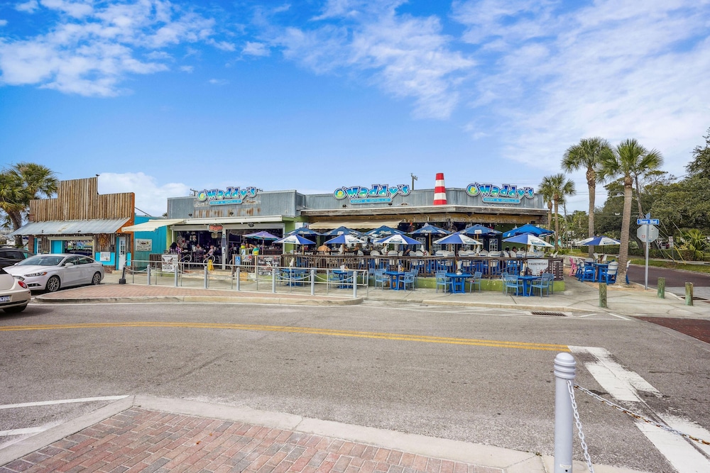 Beach Quarters #5