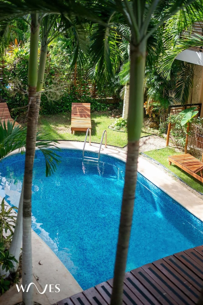 2 Br Luminous and Spacious Pool View Apt