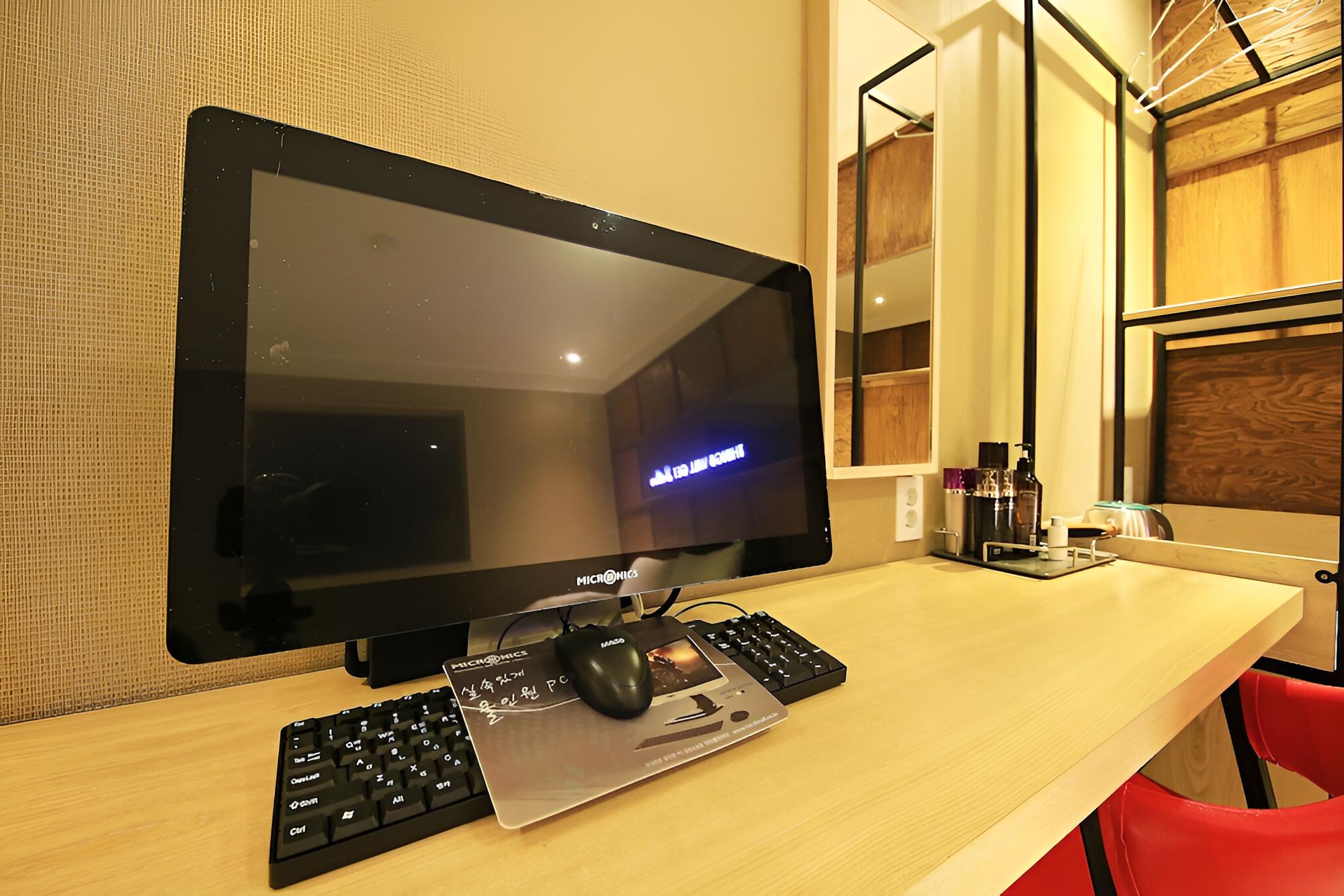 Photo 8