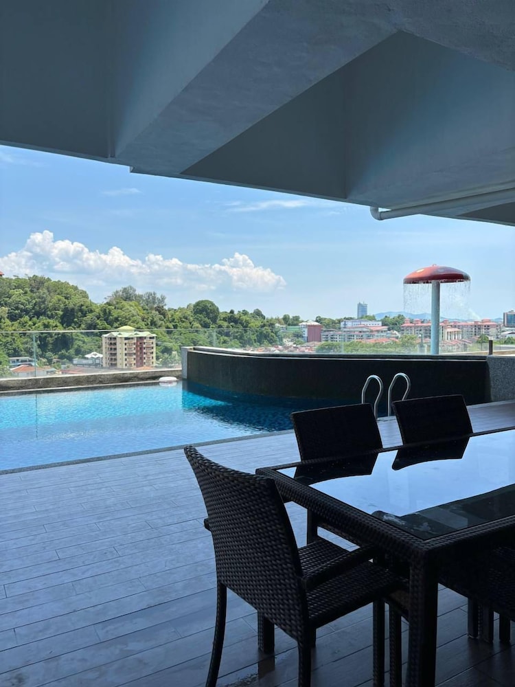 Icon Residence  Luxury Condo photo 1