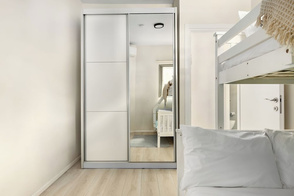Netanya Beach & Pool Stay by Sea N' Rent