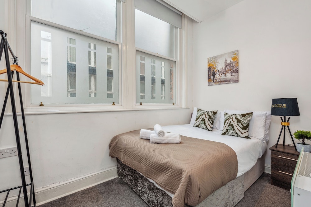 Central Liverpool Retreat