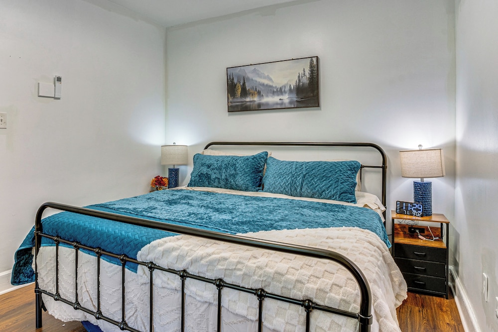 Walkable Location: Pet-friendly Apartment in Lodi!