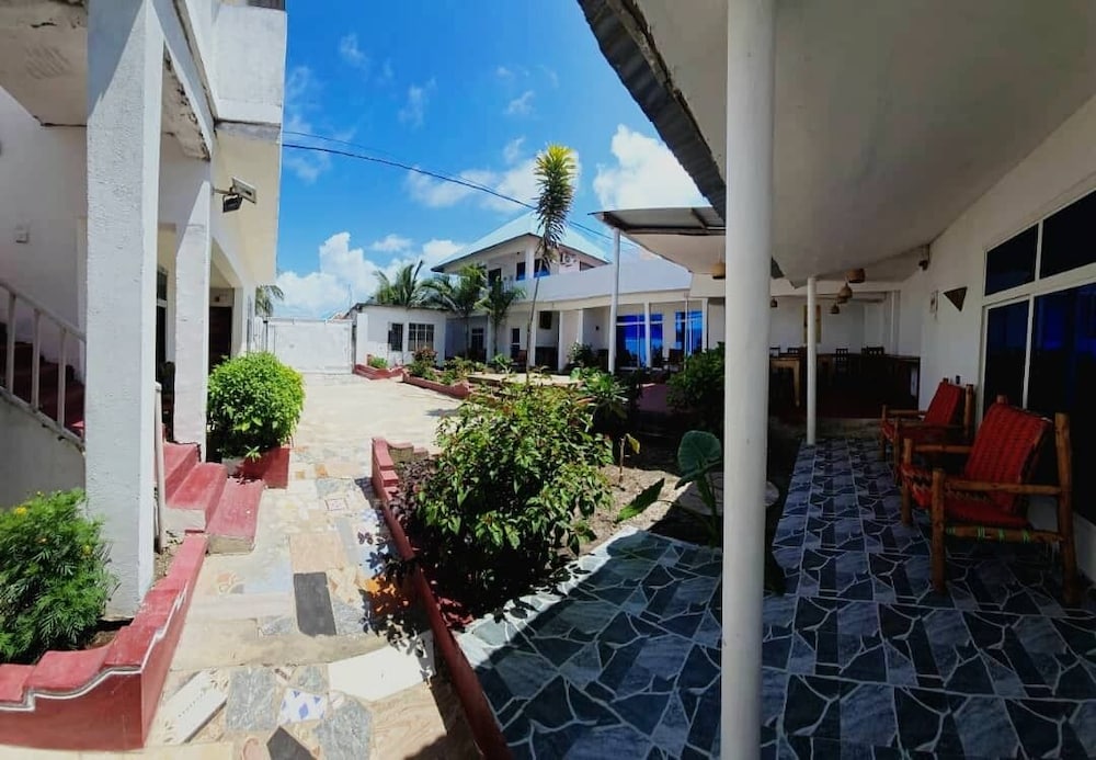 Karibu House Paje