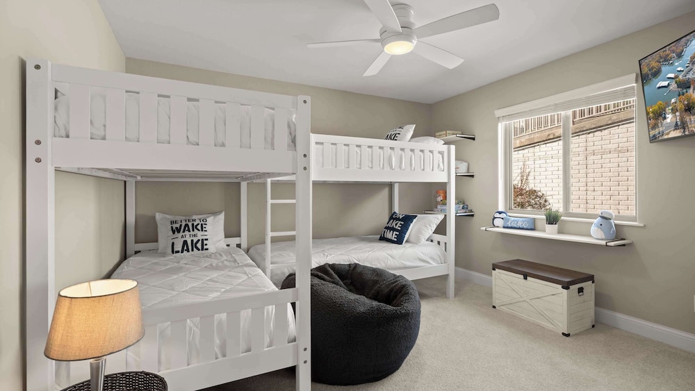 Lakeside Haven - Condo for 8