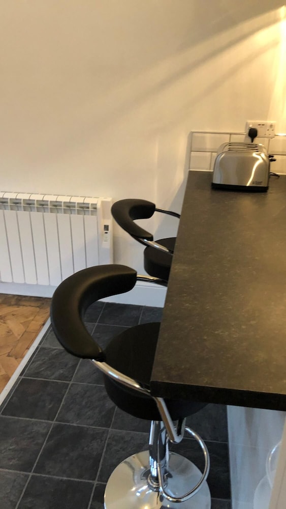 King Edward House Flat 1 - City Centre Apartment view 5