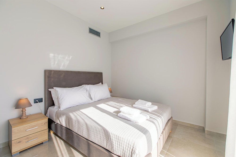 Neaira Apartments