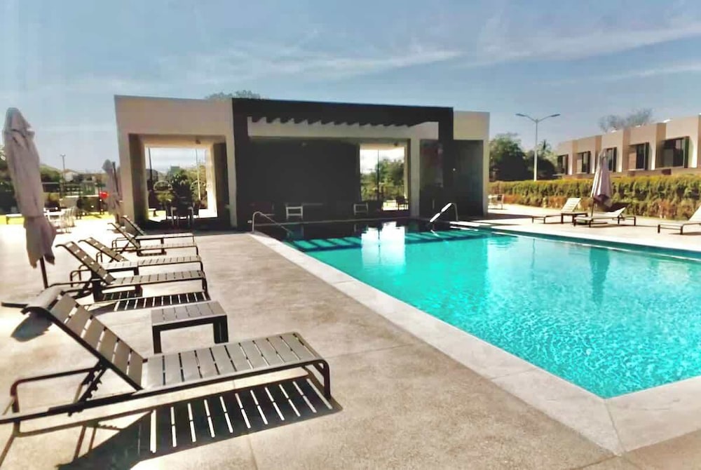 Private Jacuzzi Pool 2 Level House Private Coto