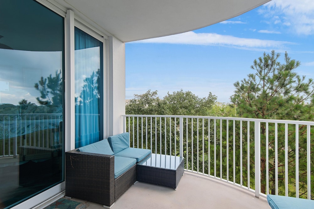 Palms Resort #2406 Jr. 2BR