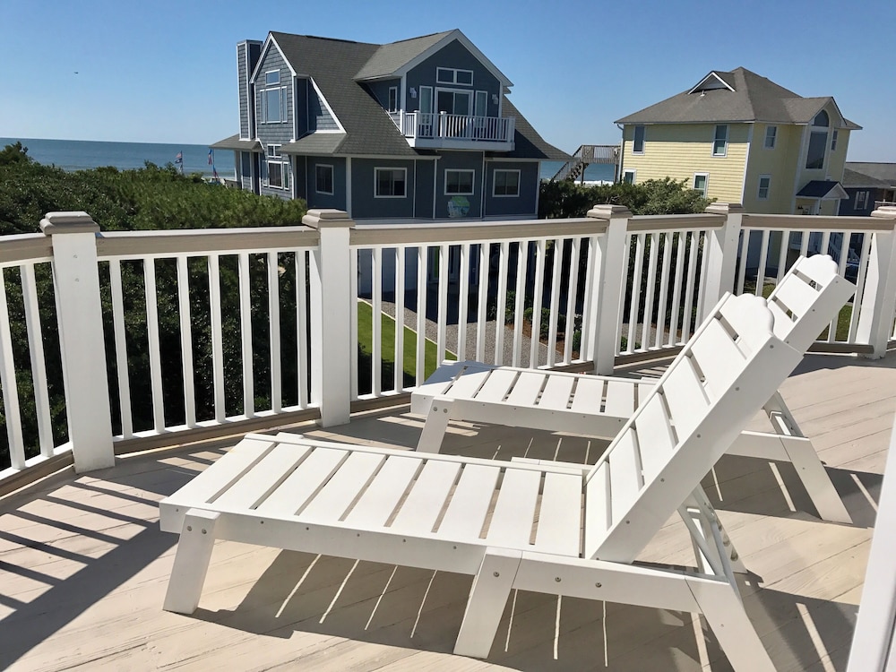 As Good As It Gets by Topsail Realty