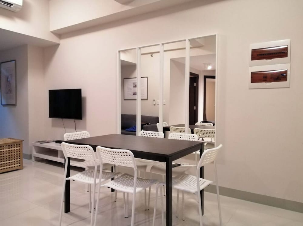Uptown Park Suites Tower 2
