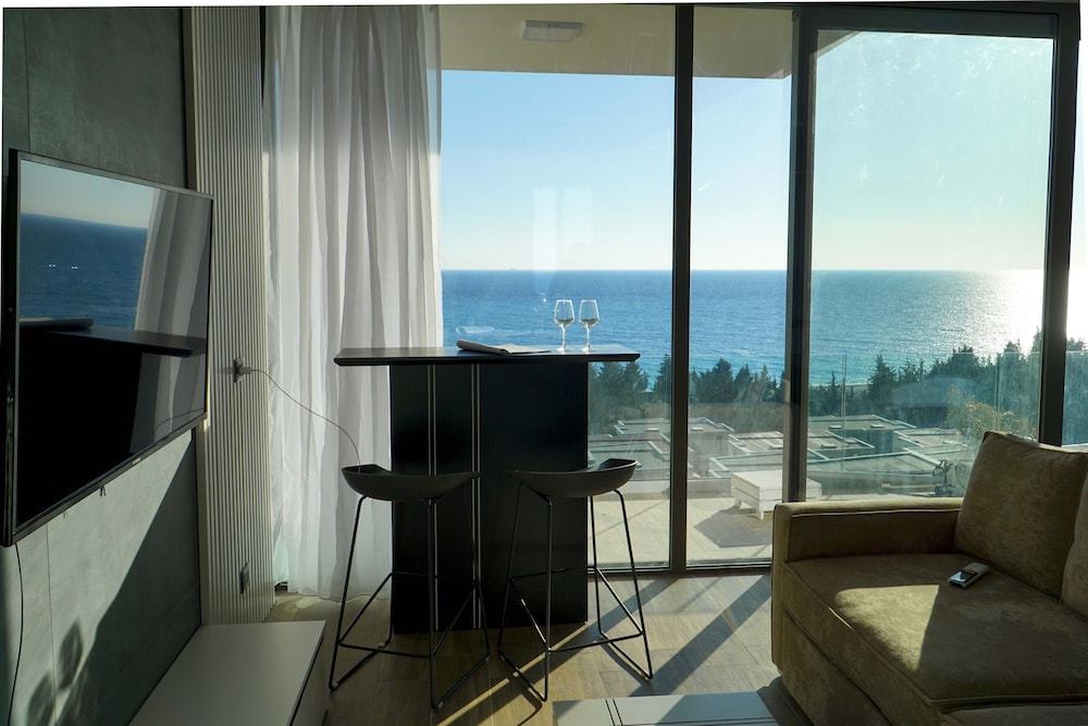 Olea Residence, Luxury sea View Apartment With Private Beach