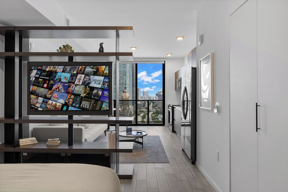 Stunning Bay View Studio
