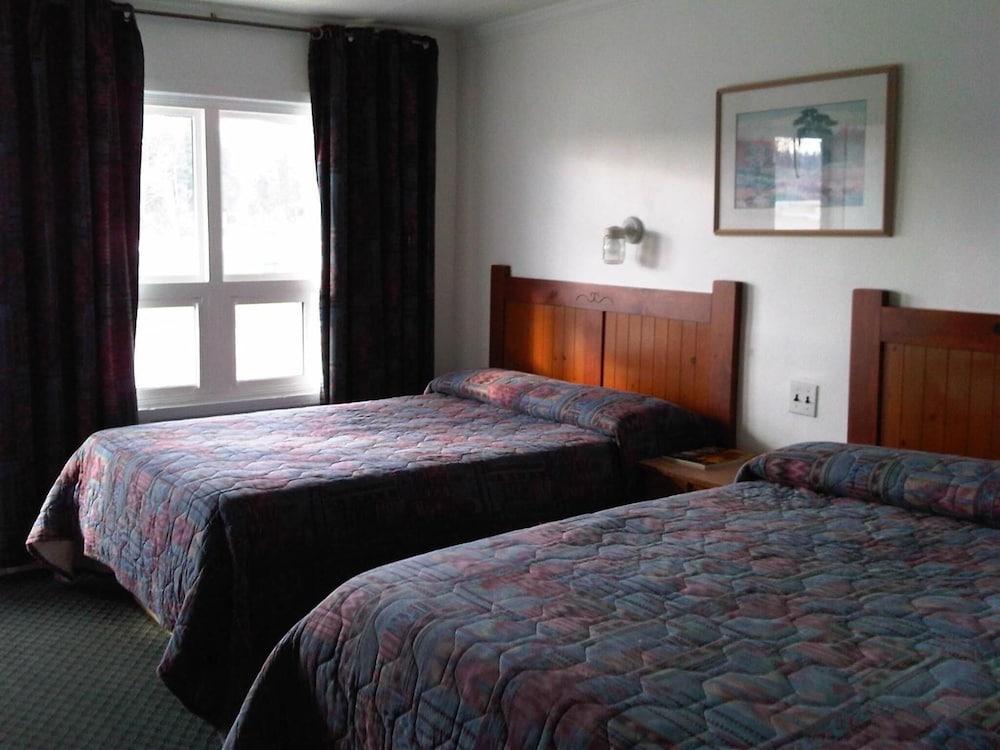 Pleasant Manor Motel