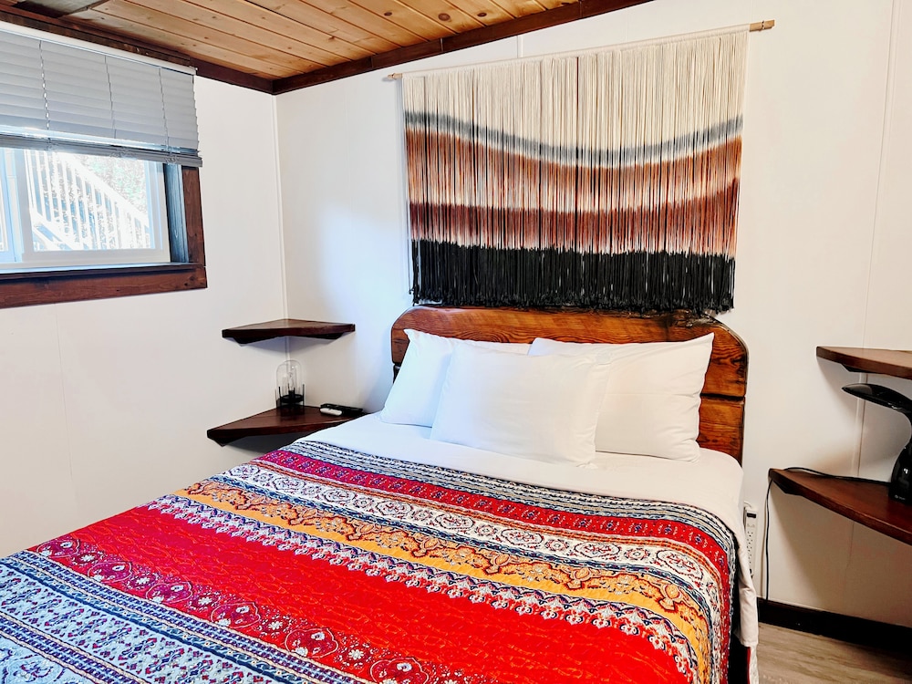 Peachland Beach Resort