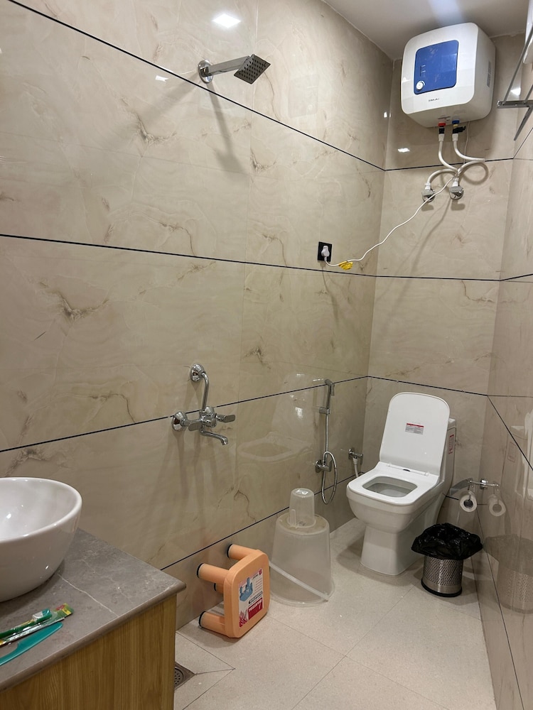 Peepal Hotel And Restaurant